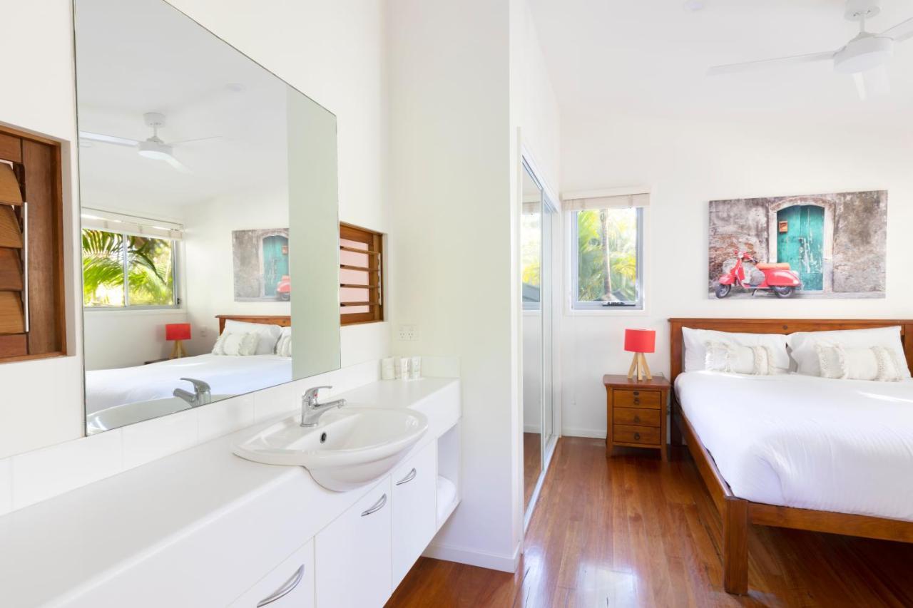 Mobys Beachside Retreat Blueys Beach Esterno foto