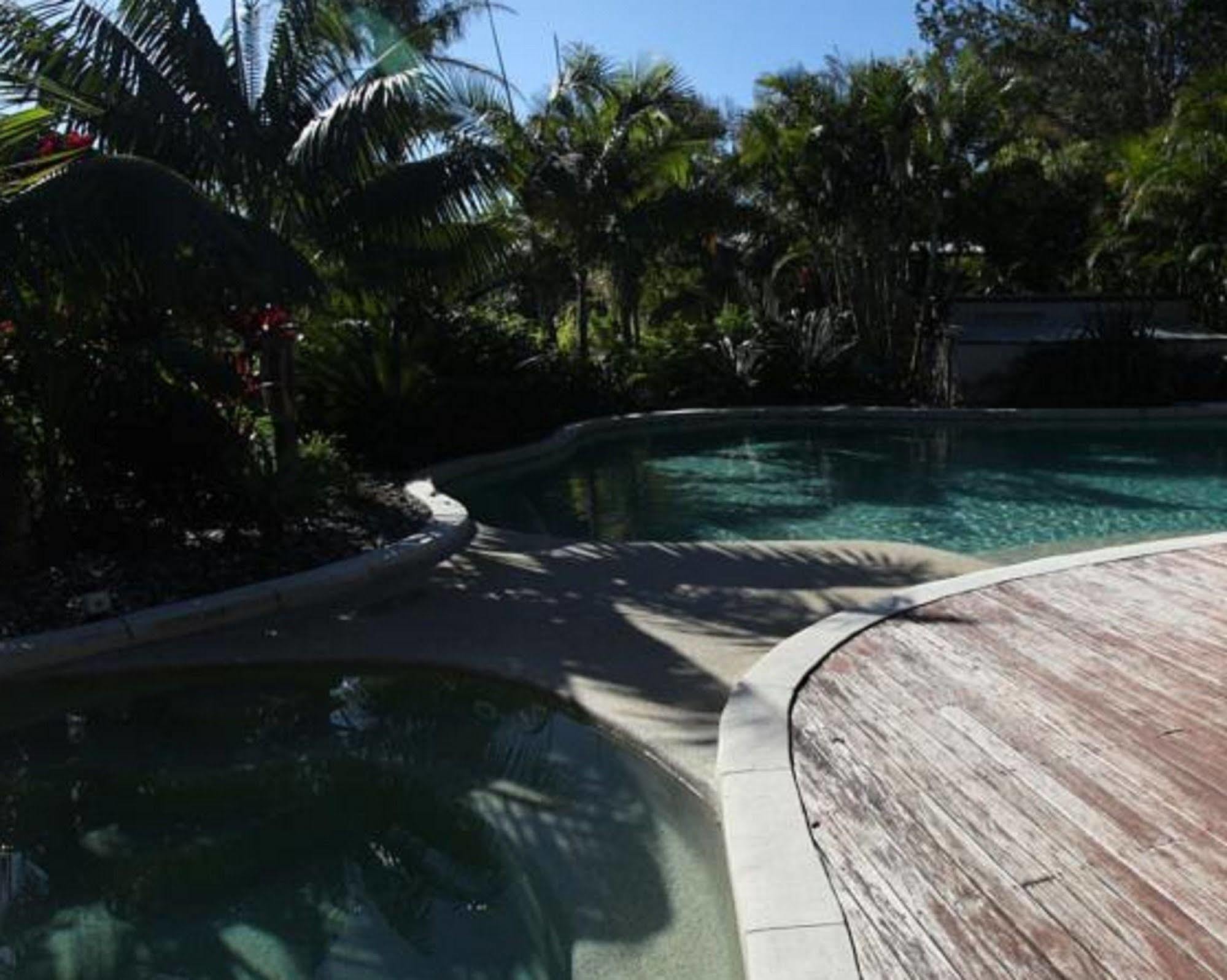 Mobys Beachside Retreat Blueys Beach Esterno foto